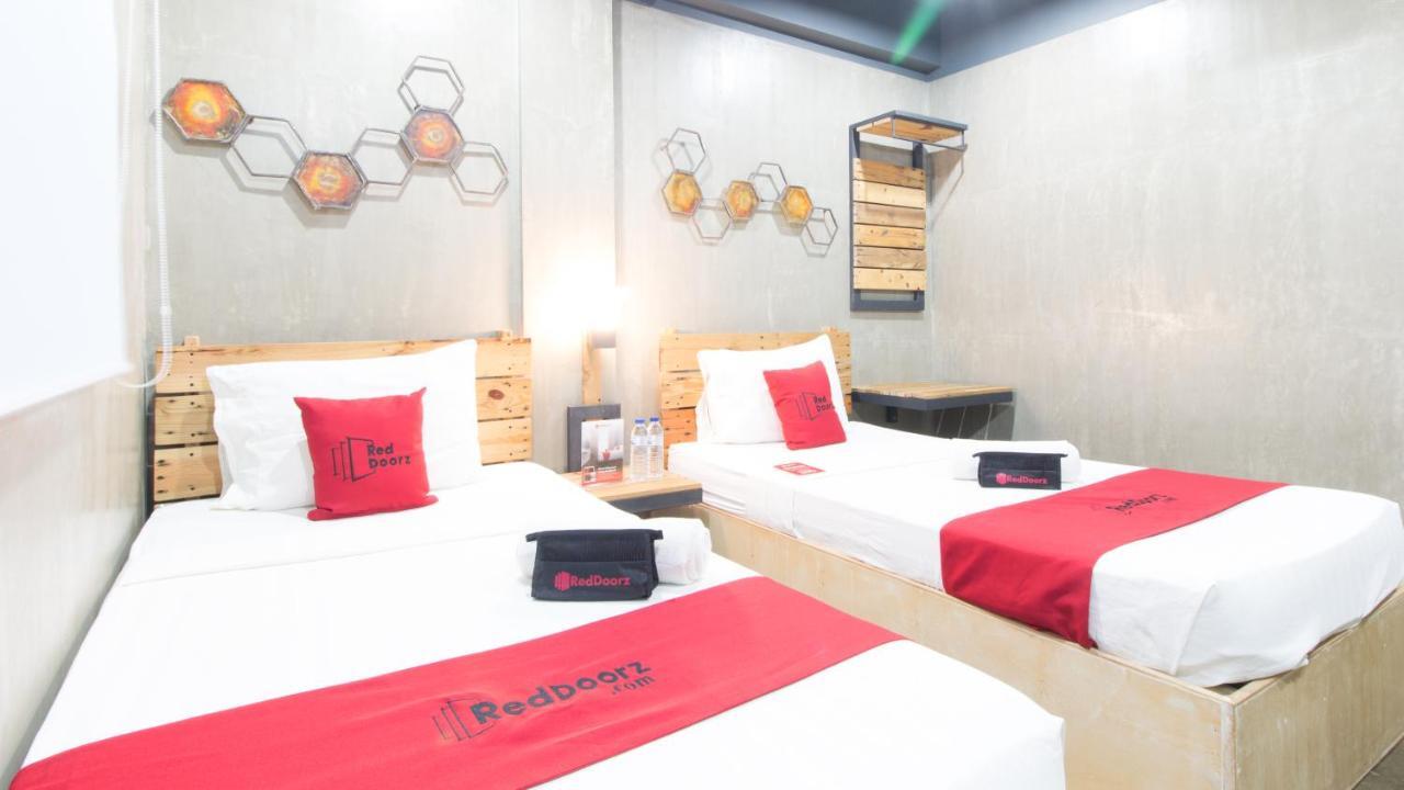 Reddoorz Plus @ Taft North Mandurriao Iloilo Extérieur photo