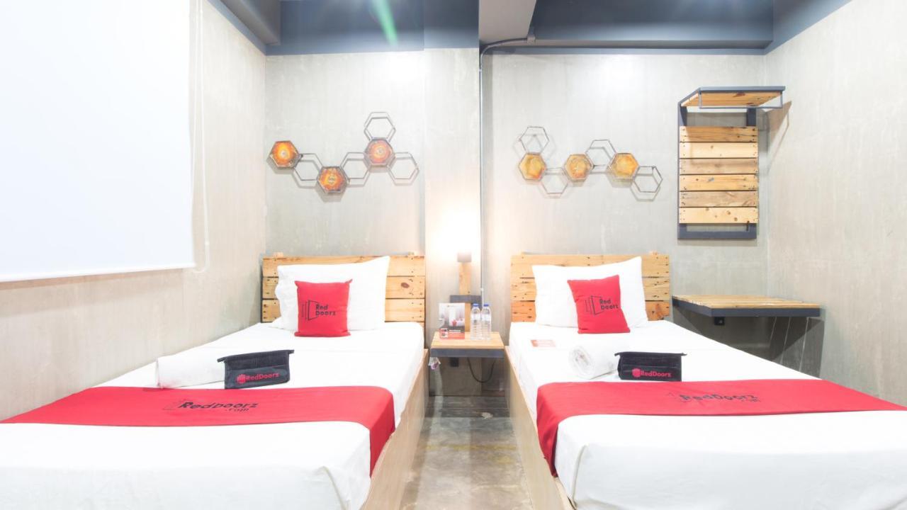 Reddoorz Plus @ Taft North Mandurriao Iloilo Extérieur photo