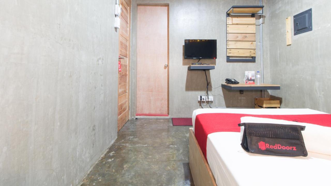Reddoorz Plus @ Taft North Mandurriao Iloilo Extérieur photo